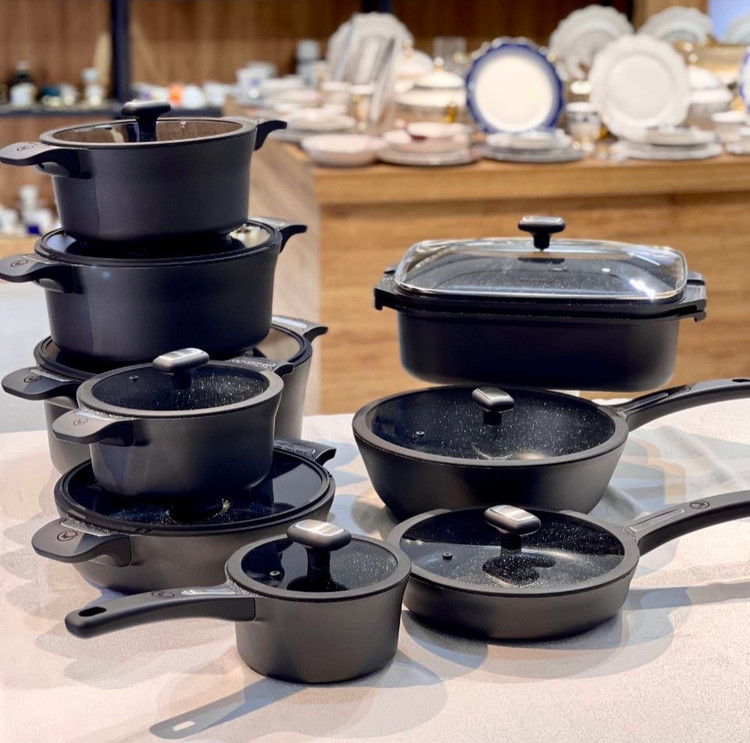 سرویس قابلمه گرانیتی 26 پارچه black برند Wollberg المان🇩🇪